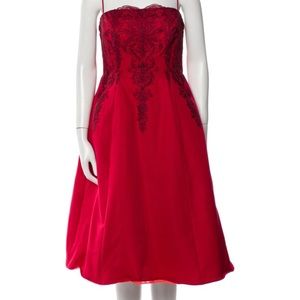 open lace back dress Marchesa Notte Embroidered Foiled Tea-Length Dress – Très Chic main image 1